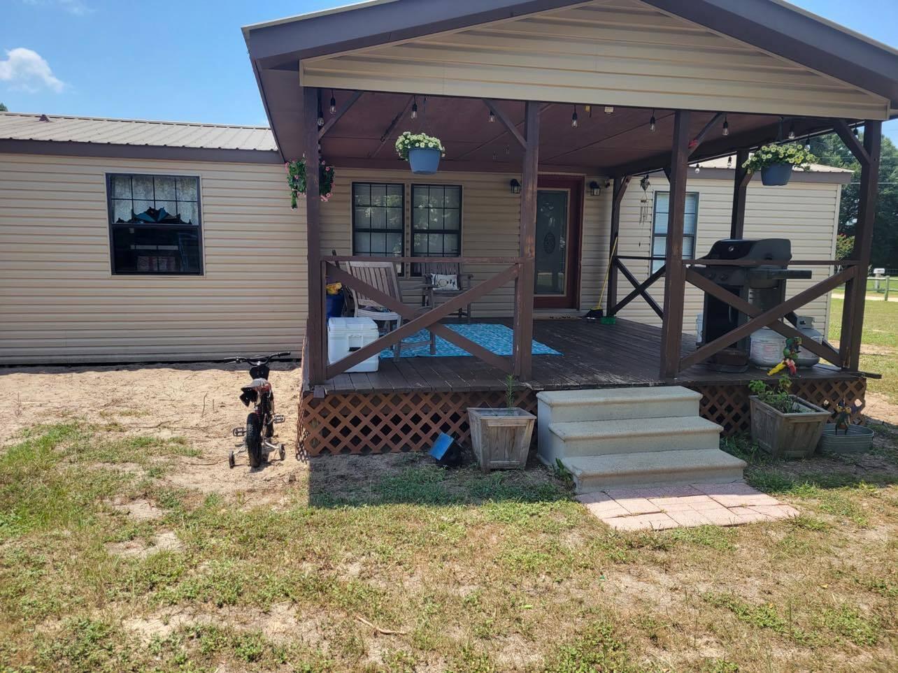 NO RECORDED SUBDIVISION - Residential