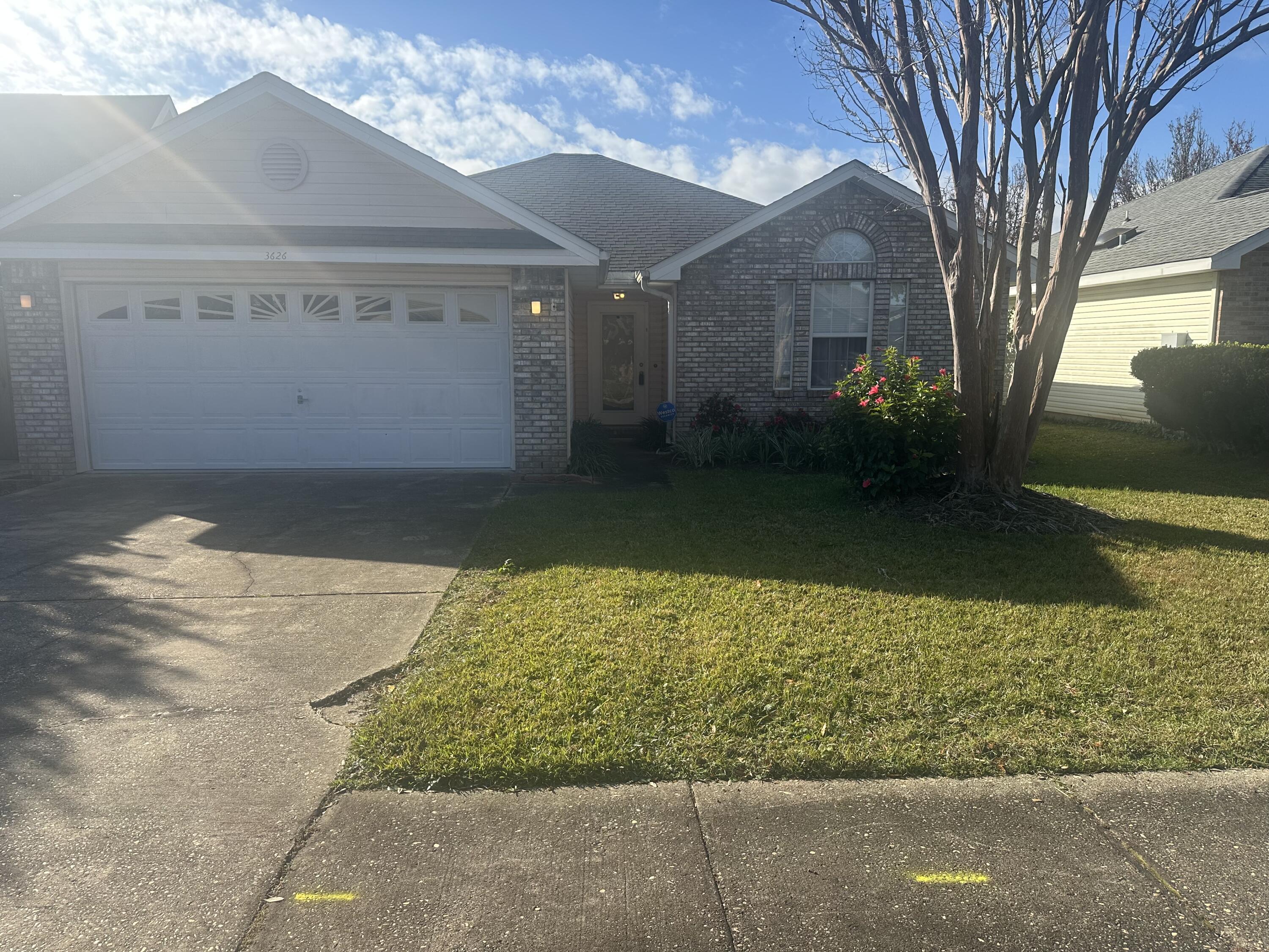 AZALEA GARDENS Lot 33 - Residential Lease
