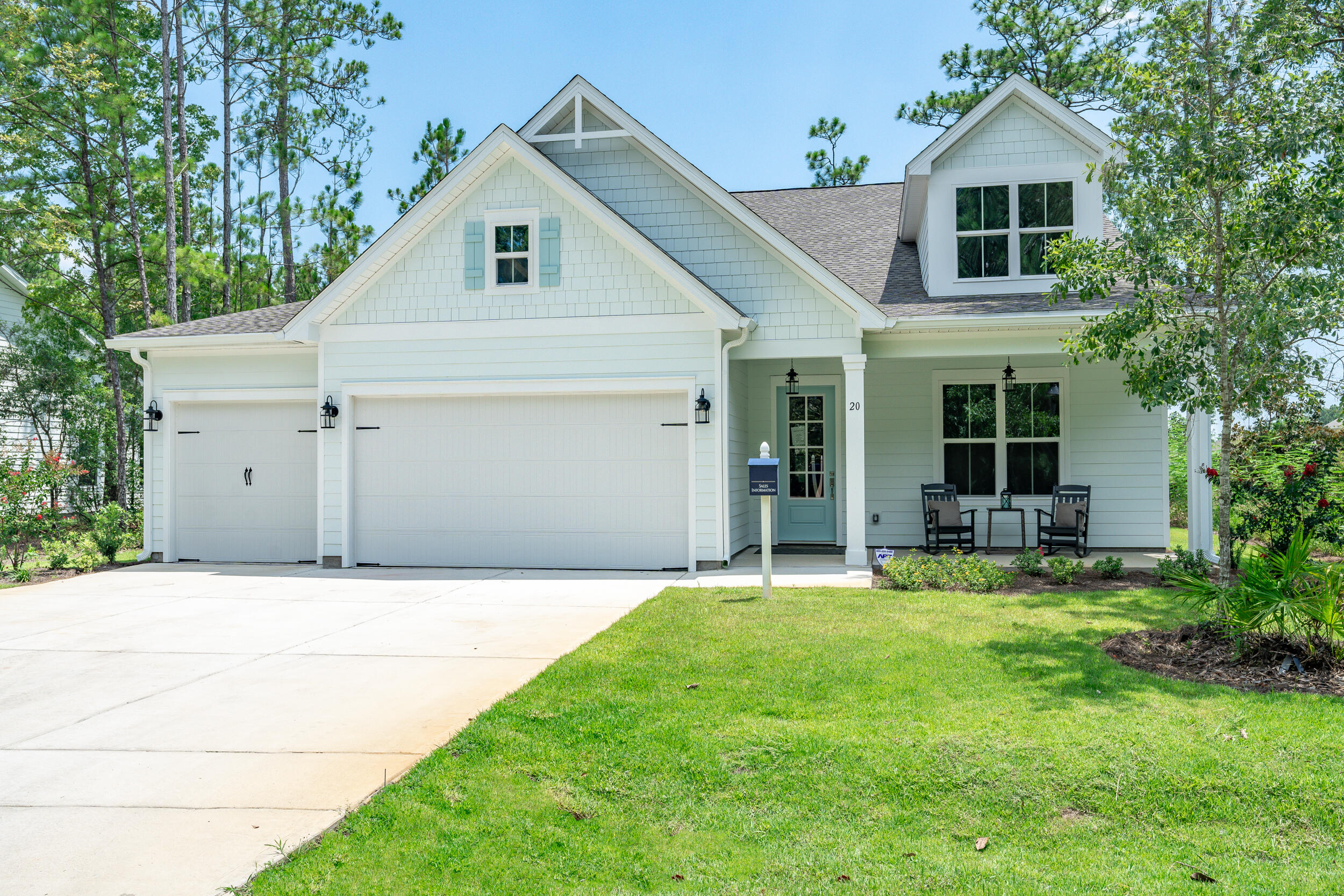 $15K in Upgrades/CC on contracts written by 03/31/25.  Must use Traton Homes Preferred Lender.  New construction in Freeport.  Magnolia Bay Estates is a gated community, located conveniently off FL-20. This highly desirable ranch plan home reflects one level living at its finest. The Marco home plan which sits on Lot 64 boasts 4 bedrooms and 3 full baths with a 3-car garage. The kitchen has white cabinets with a navy island, Misterio quartz counter tops, blue herringbone backsplash, stainless steel appliances with hood and large walk-in pantry. Large open concept living in the main areas has Chatter Oak LVP. The main bedroom has a spacious walk-in closet, separate shower/tub and double vanities.