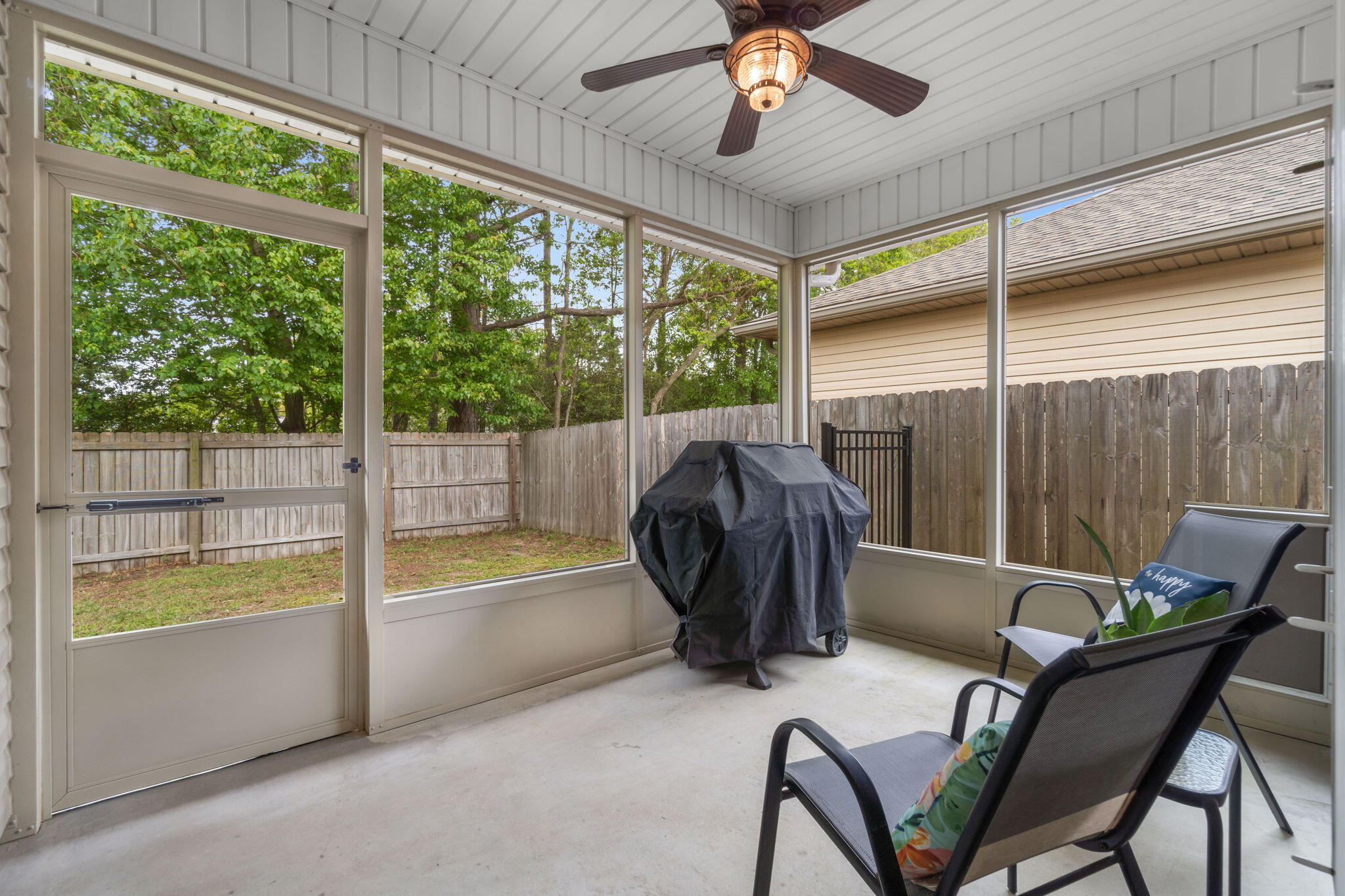CRESCENT SHORES - Residential