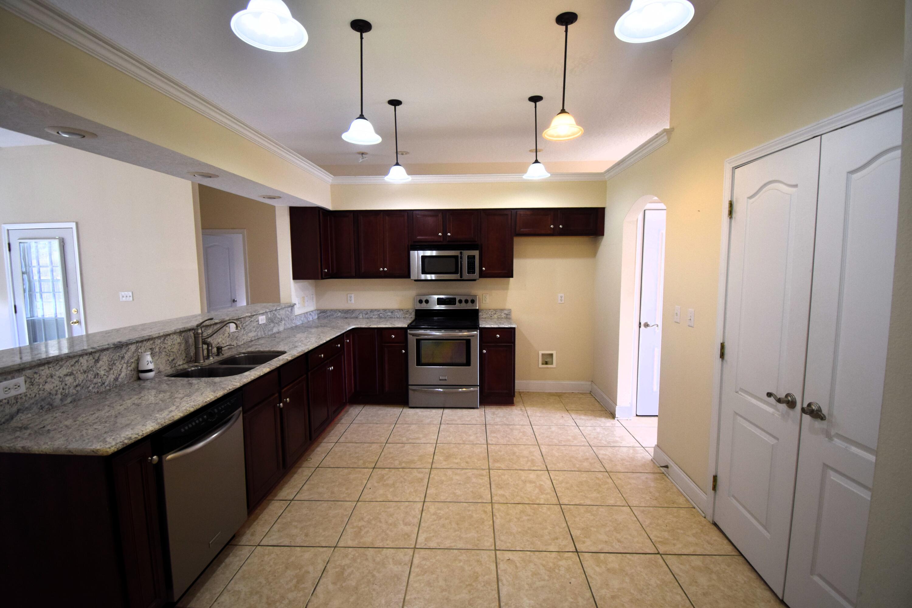 TRAILWOOD ESTATES - Residential