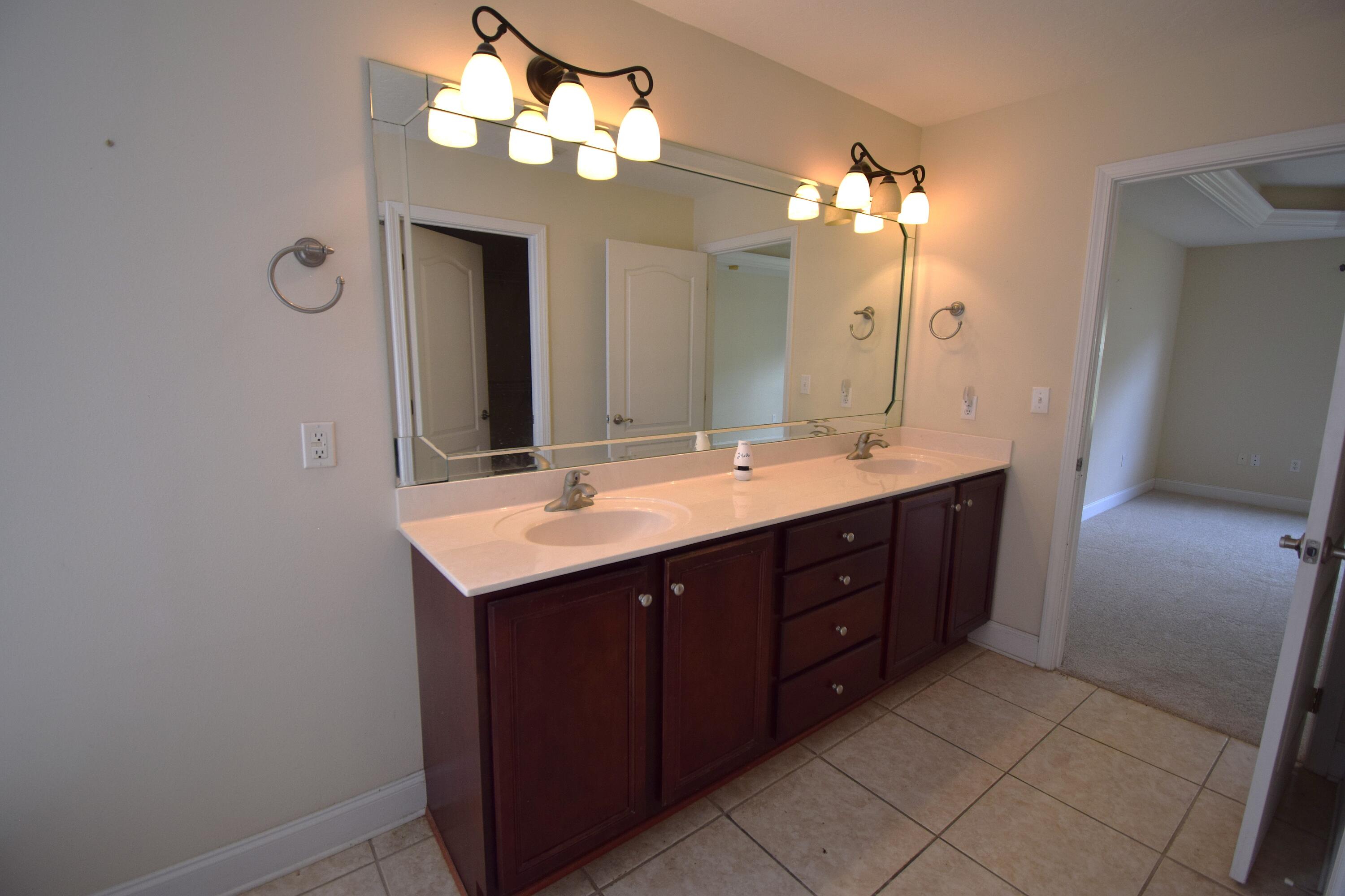 TRAILWOOD ESTATES - Residential