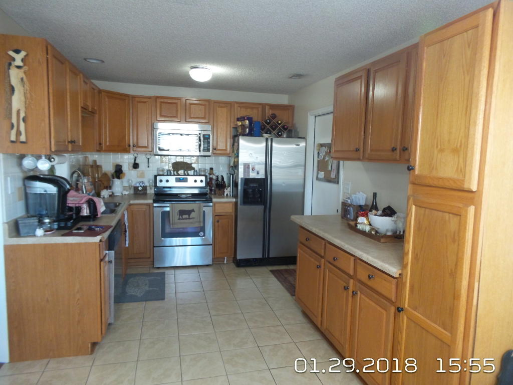 SHOAL WOOD ESTATES 1ST PH 3 - Residential Lease