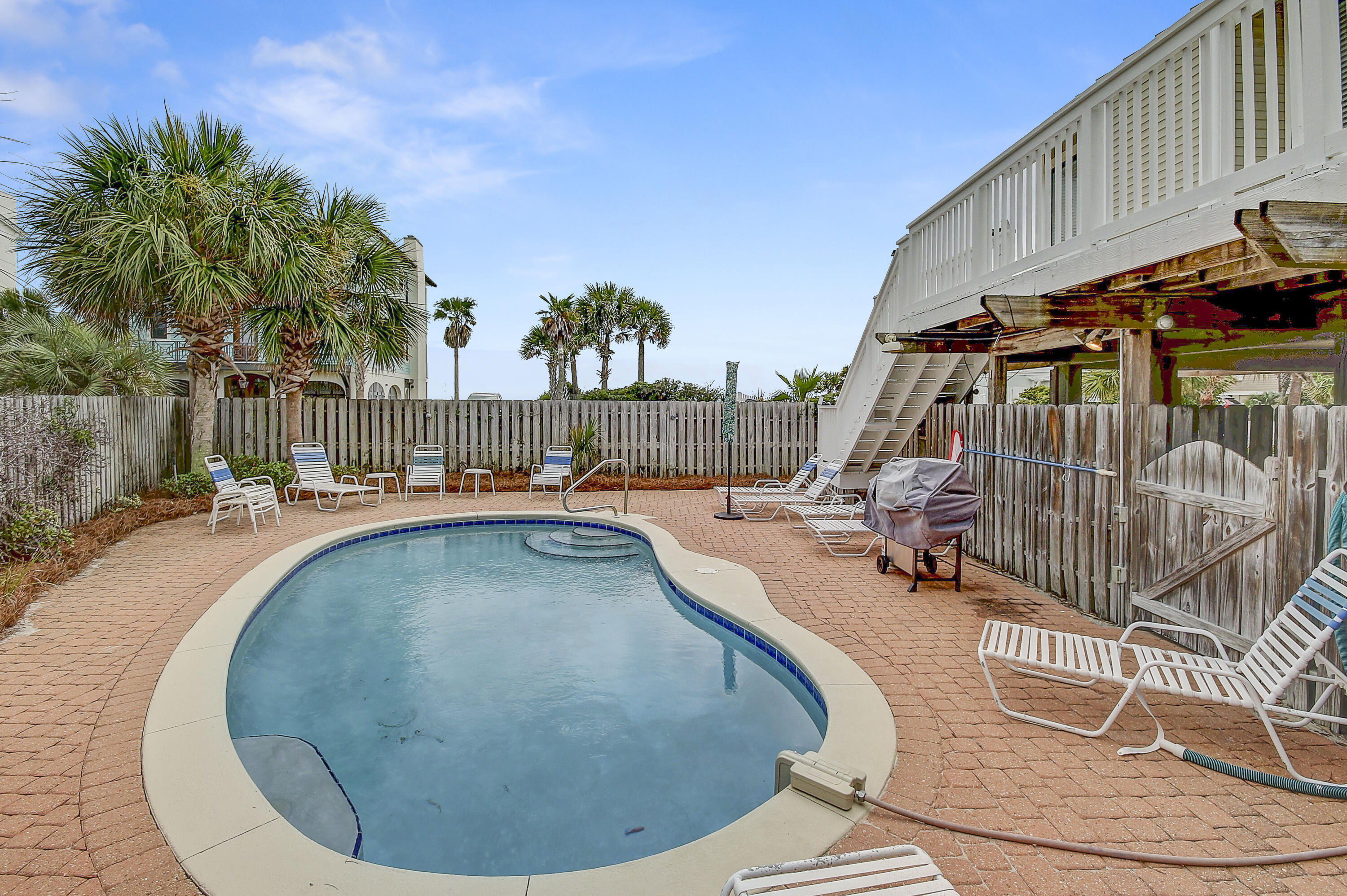 GULF TRACE - Residential