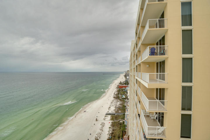 MAJESTIC BEACH TOWERS II - Residential