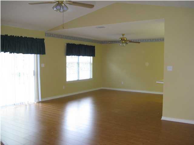 VALPARAISO PINECREST - Residential Lease