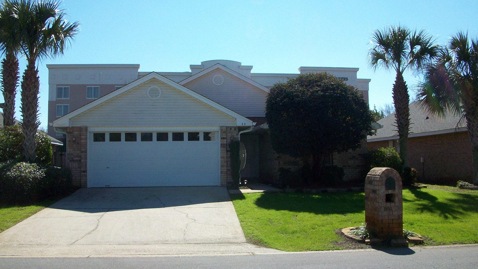 SEASPRAY - Residential Lease