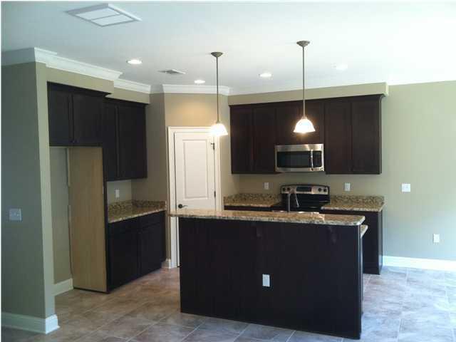 Hawk's Landing - Residential Lease