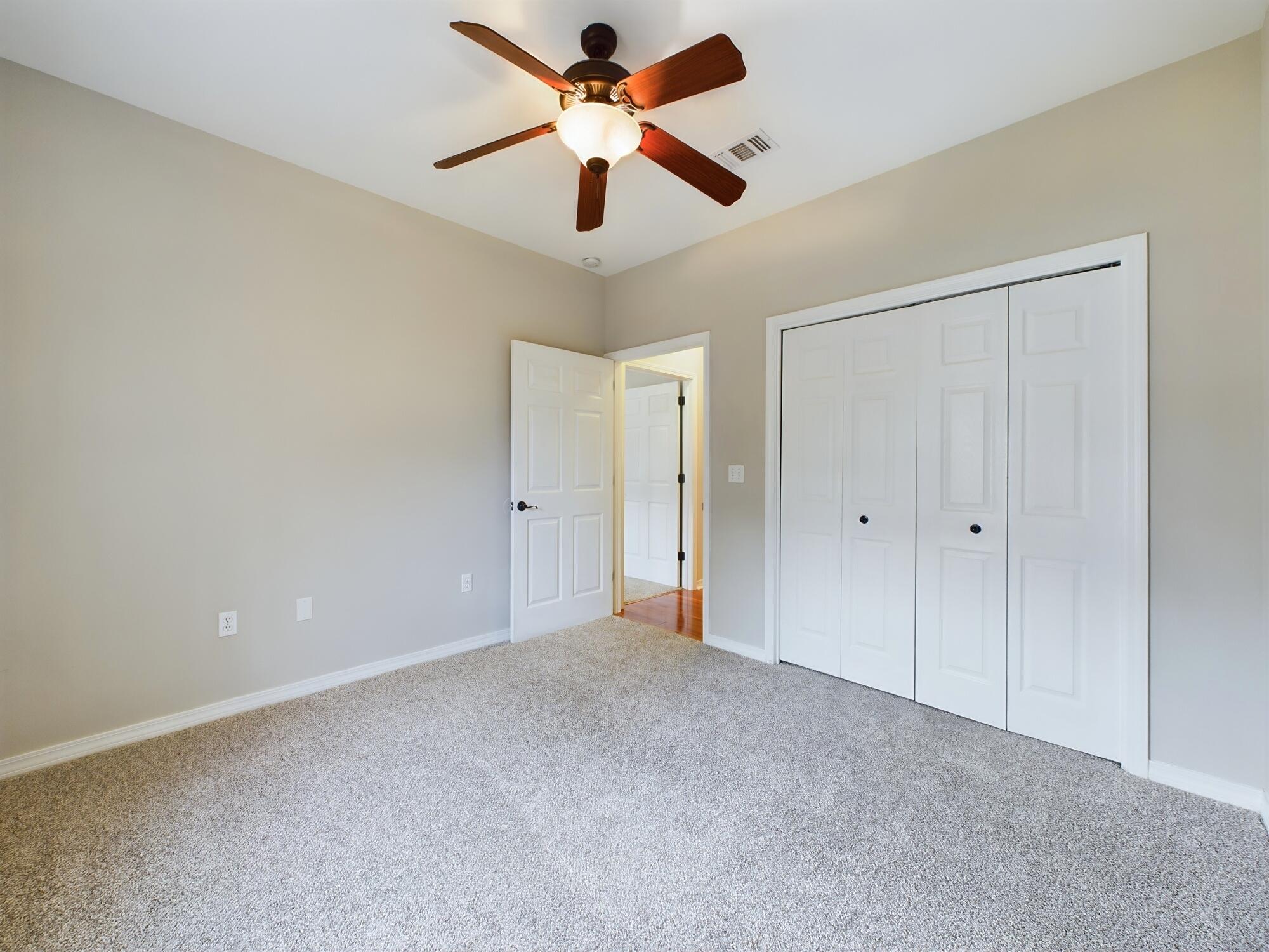 HERITAGE MANOR - Residential Lease
