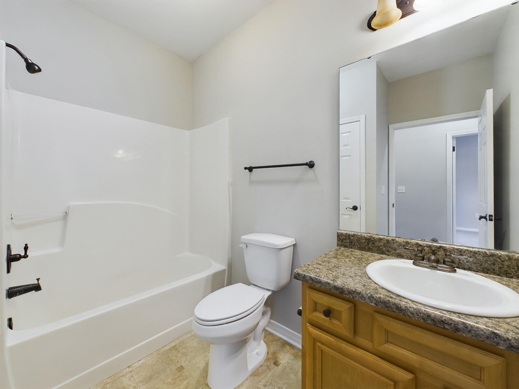 HERITAGE MANOR - Residential Lease