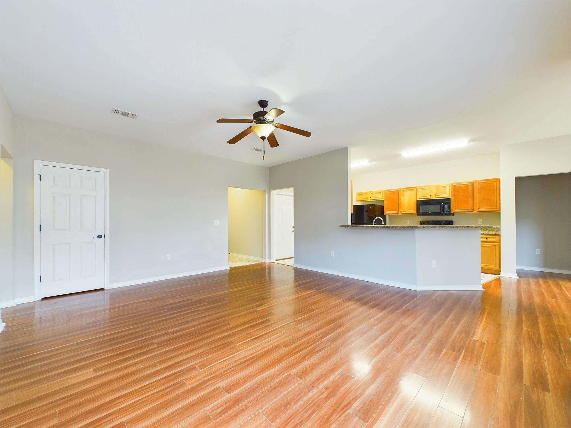 HERITAGE MANOR - Residential Lease