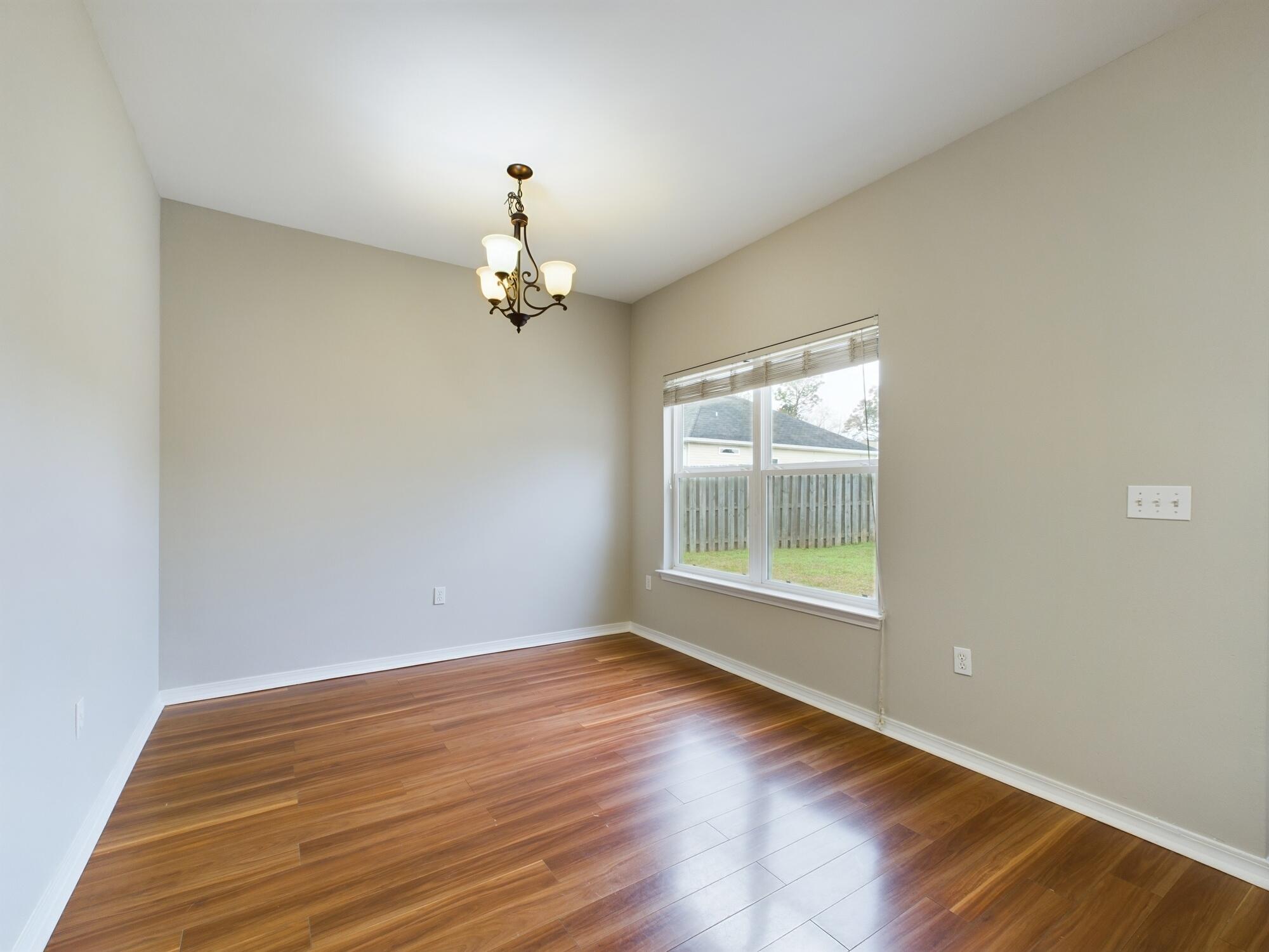 HERITAGE MANOR - Residential Lease