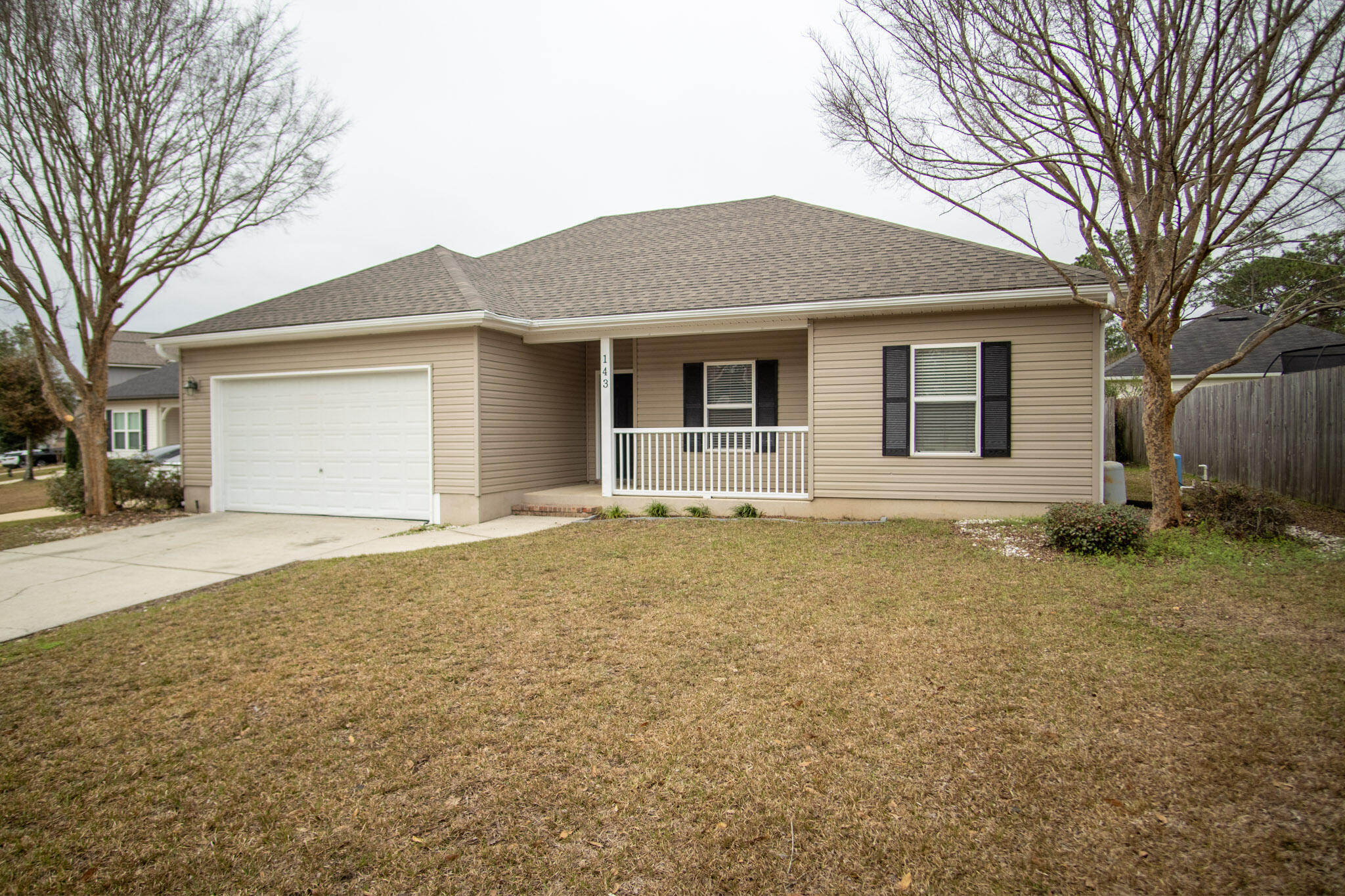 HERITAGE MANOR - Residential Lease