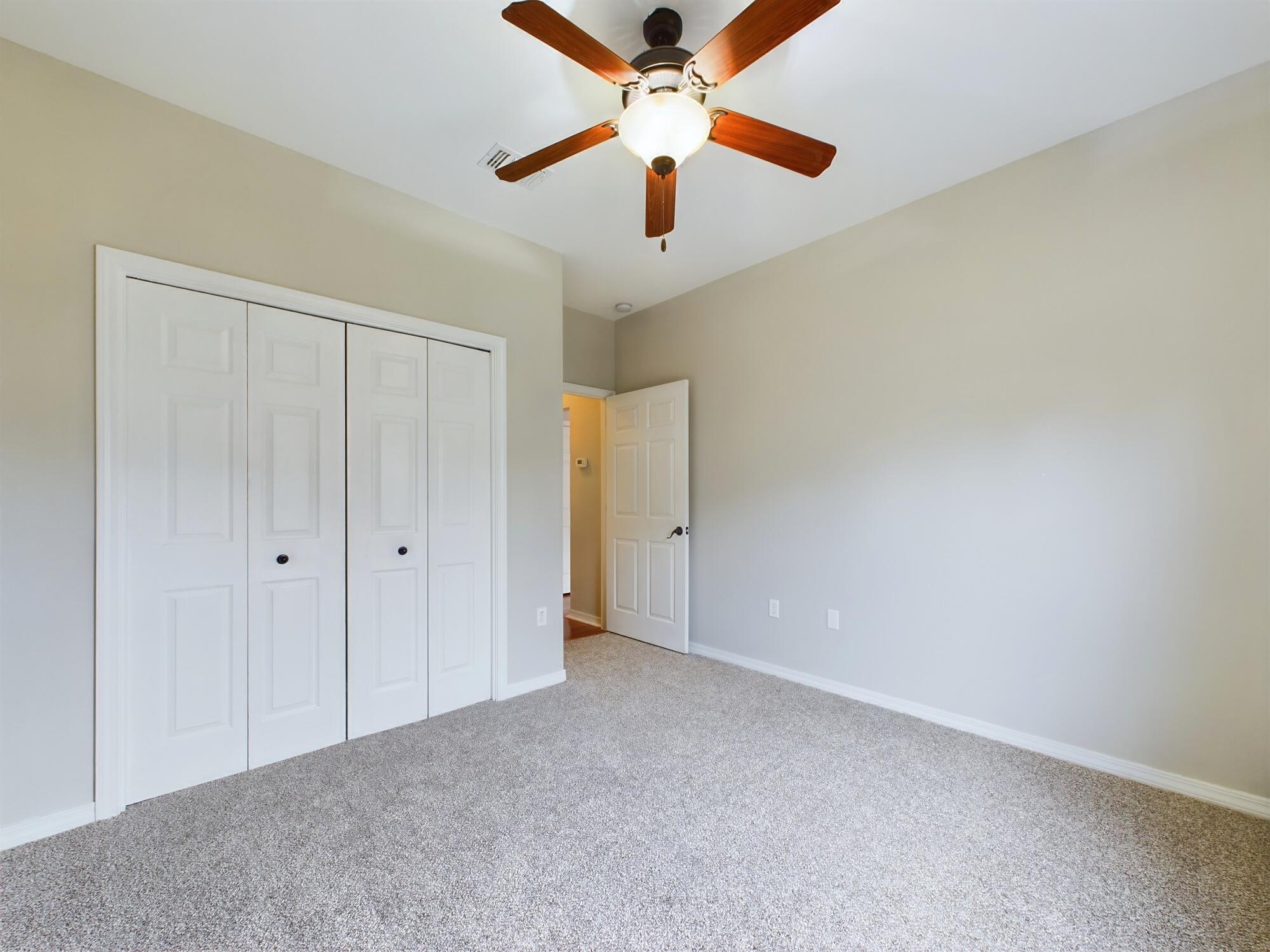 HERITAGE MANOR - Residential Lease