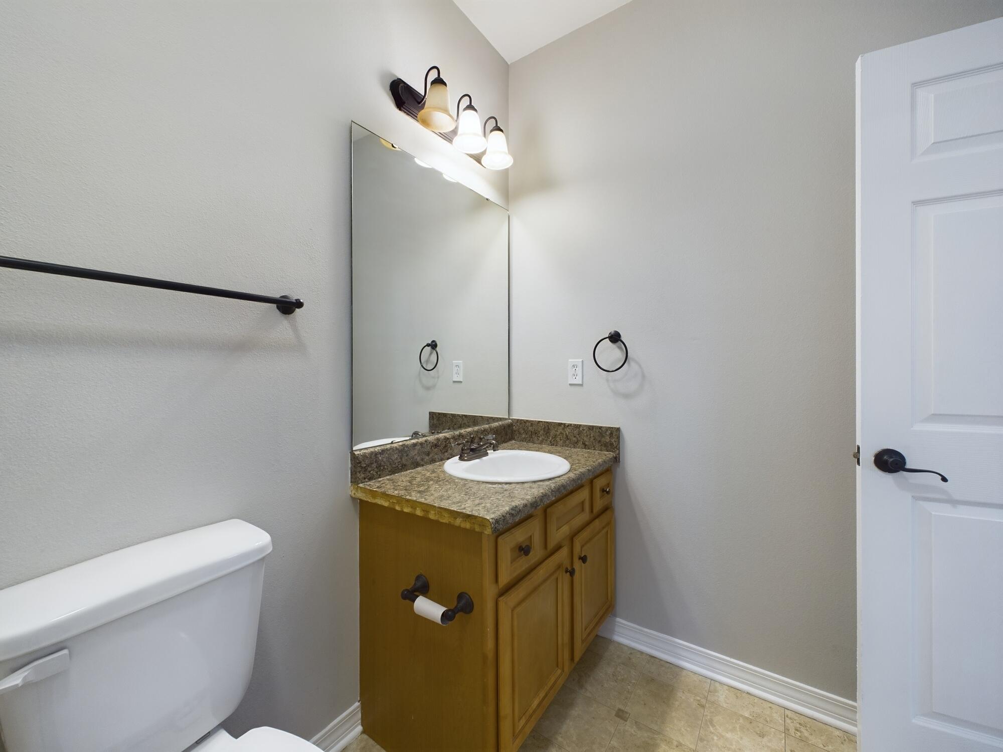 HERITAGE MANOR - Residential Lease