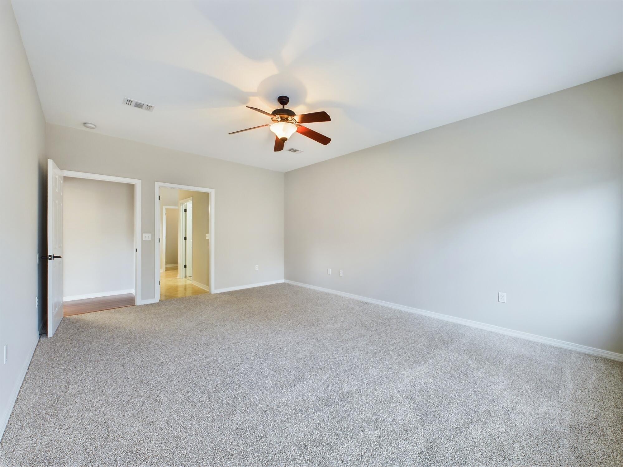 HERITAGE MANOR - Residential Lease
