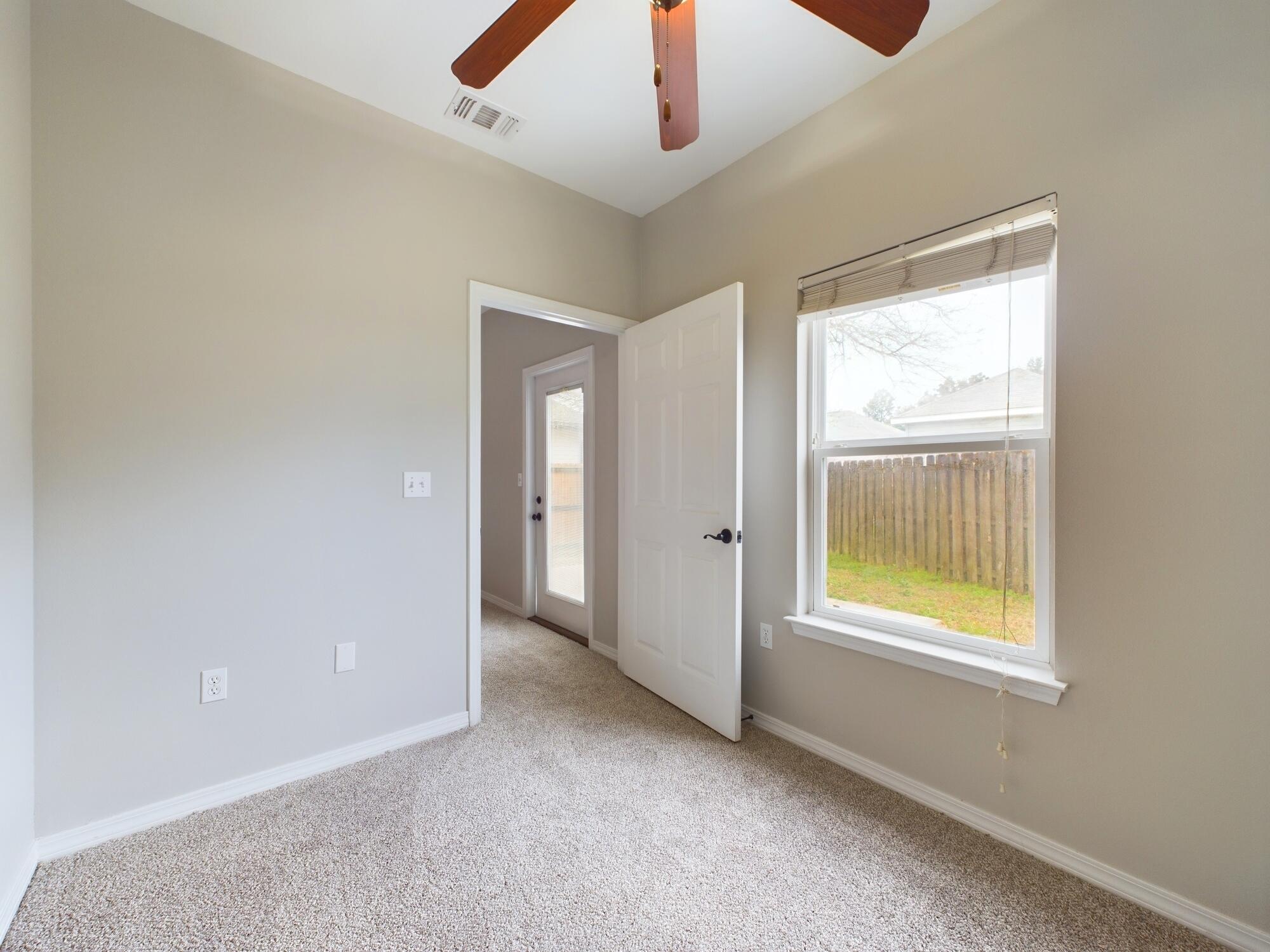 HERITAGE MANOR - Residential Lease