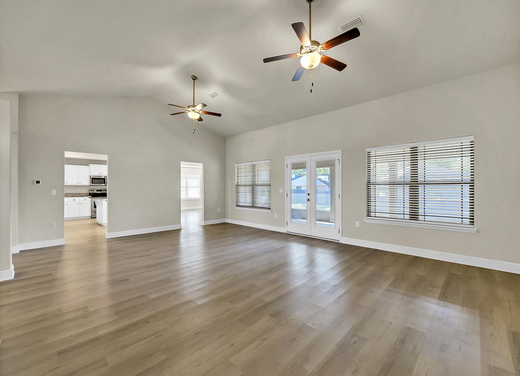 HIDDEN VALLEY - Residential Lease