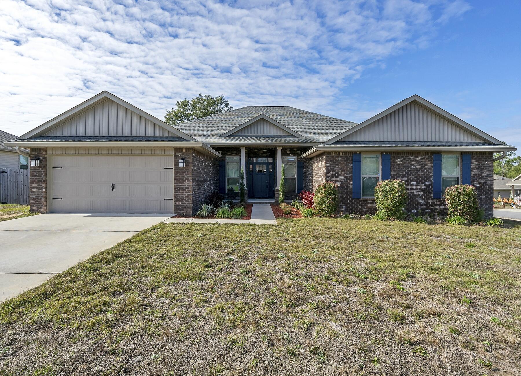 HIDDEN VALLEY - Residential Lease
