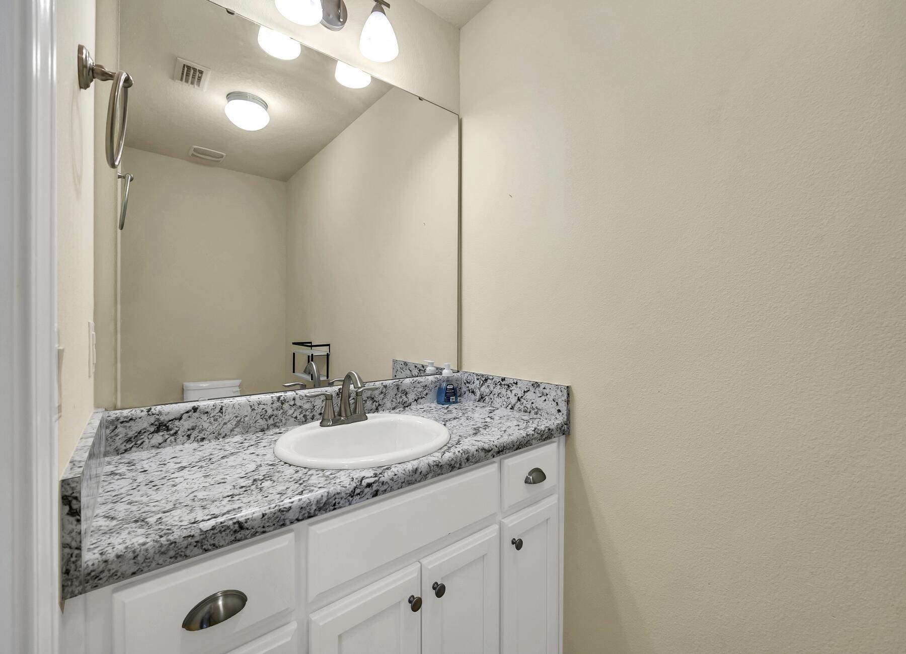 HIDDEN VALLEY - Residential Lease