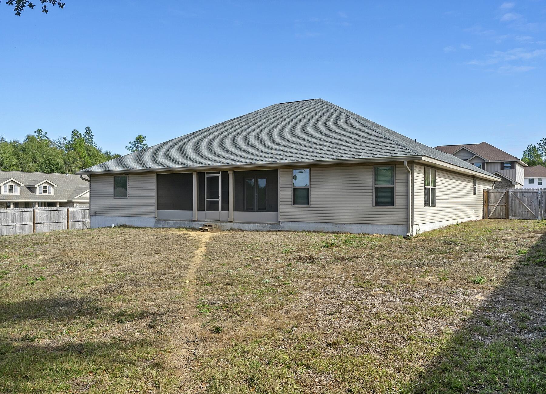 HIDDEN VALLEY - Residential Lease