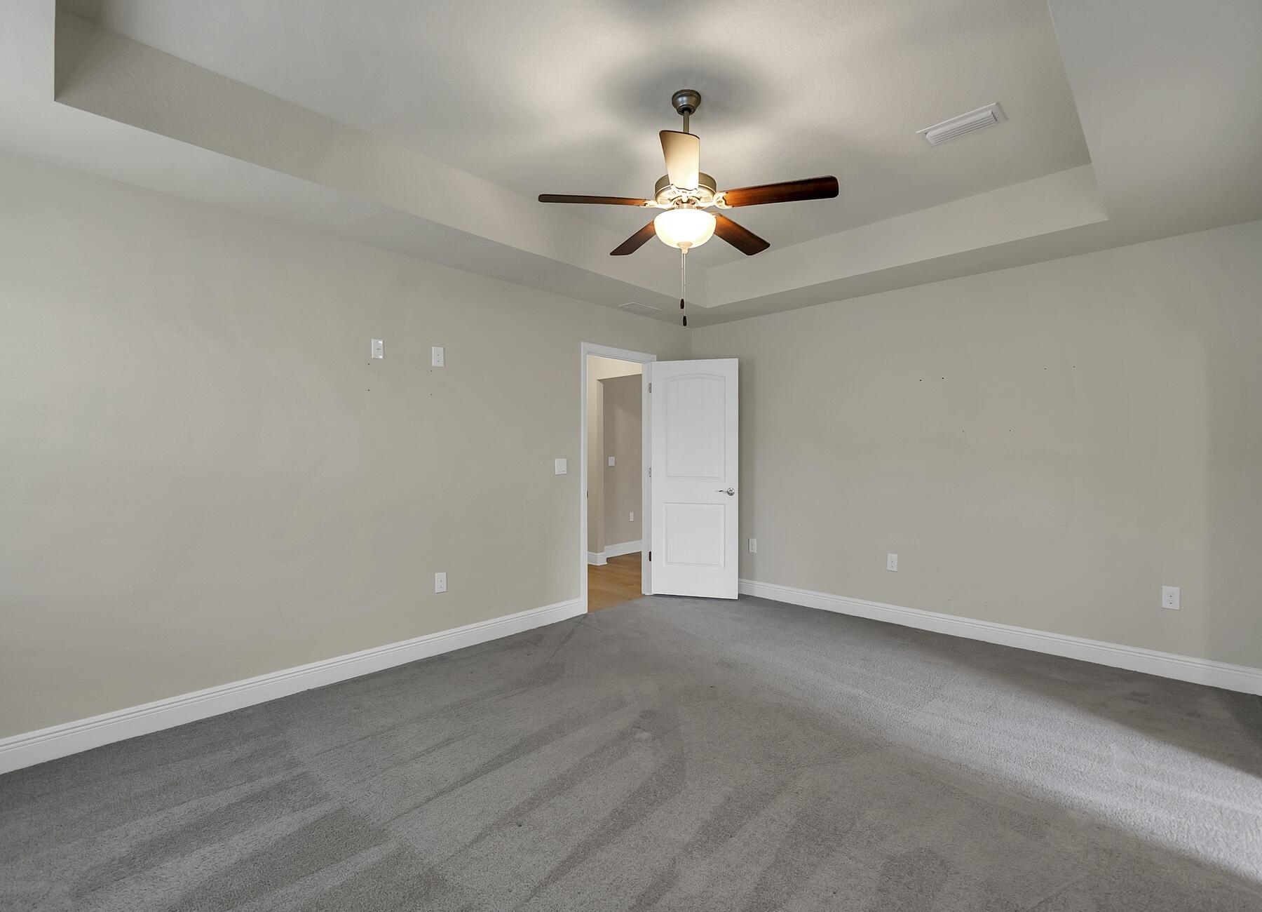 HIDDEN VALLEY - Residential Lease