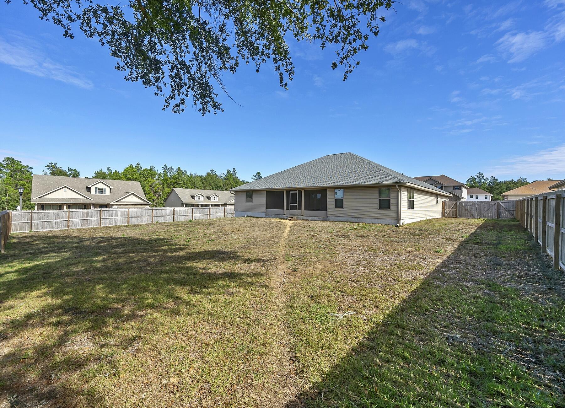 HIDDEN VALLEY - Residential Lease