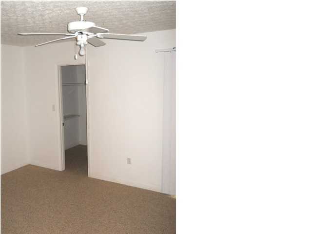 CHATELAINE ESTATES S/D - Residential Lease