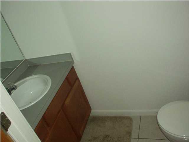 CHATELAINE ESTATES S/D - Residential Lease