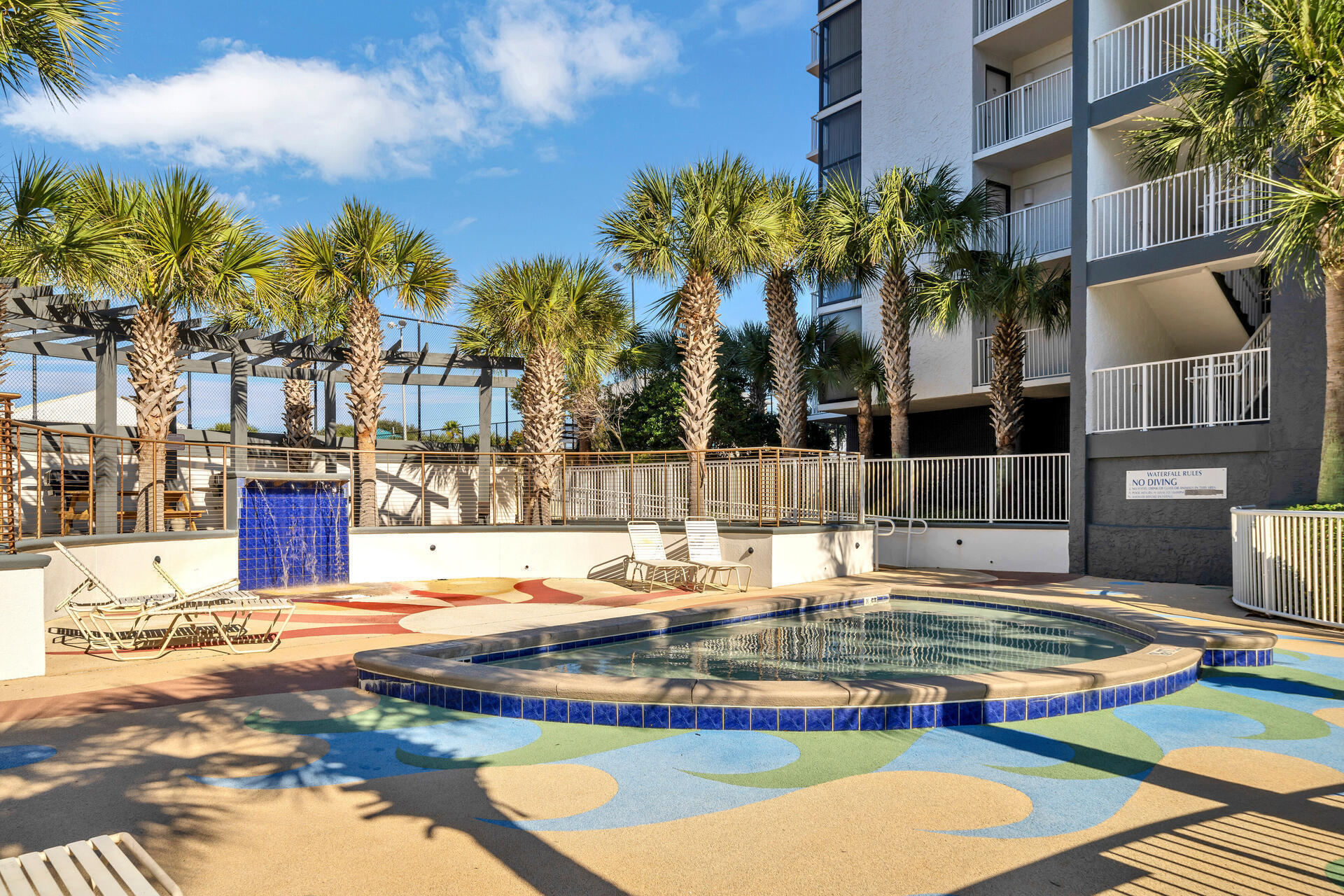 MAINSAIL CONDO PH 5 - Residential