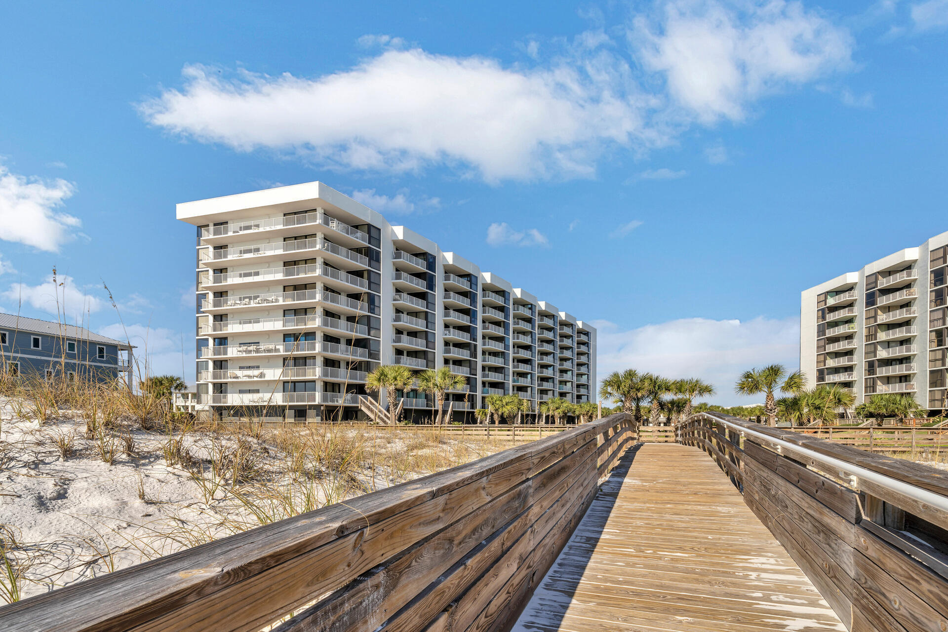 MAINSAIL CONDO PH 5 - Residential
