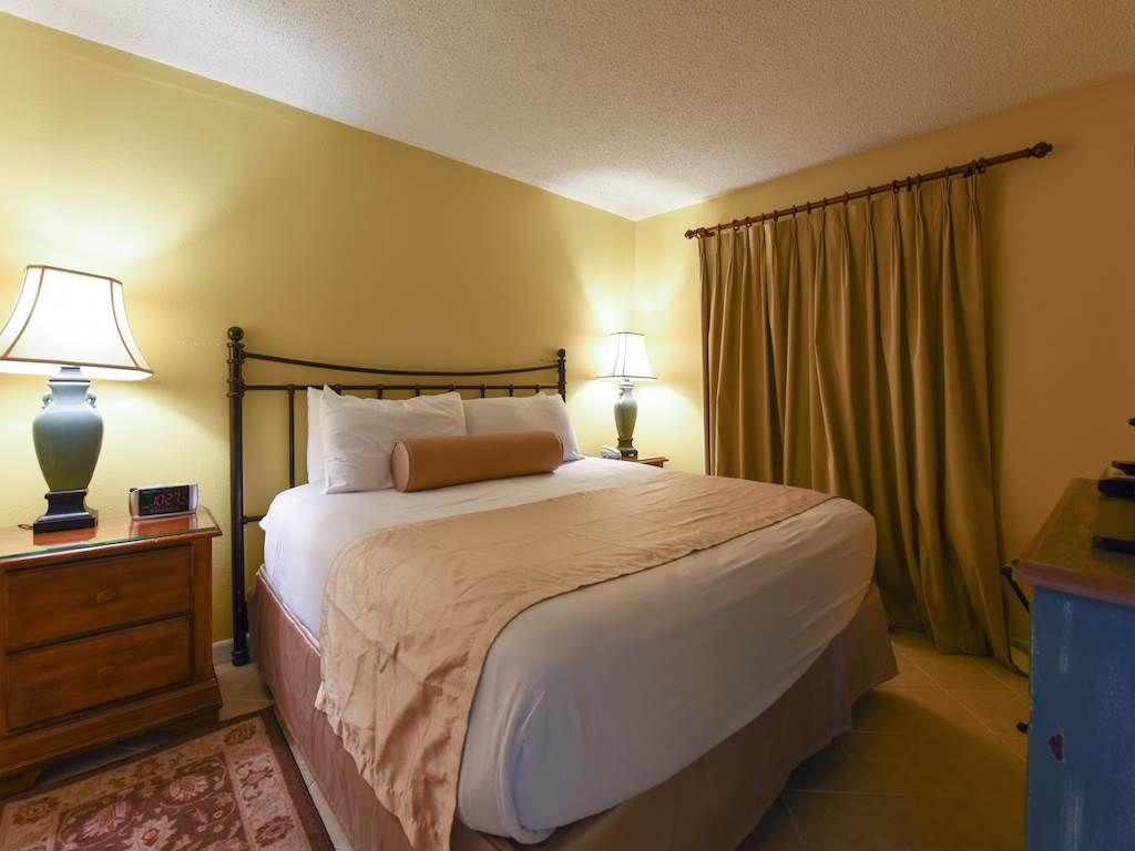 SUNDESTIN INTERNATIONAL CONDO - Residential
