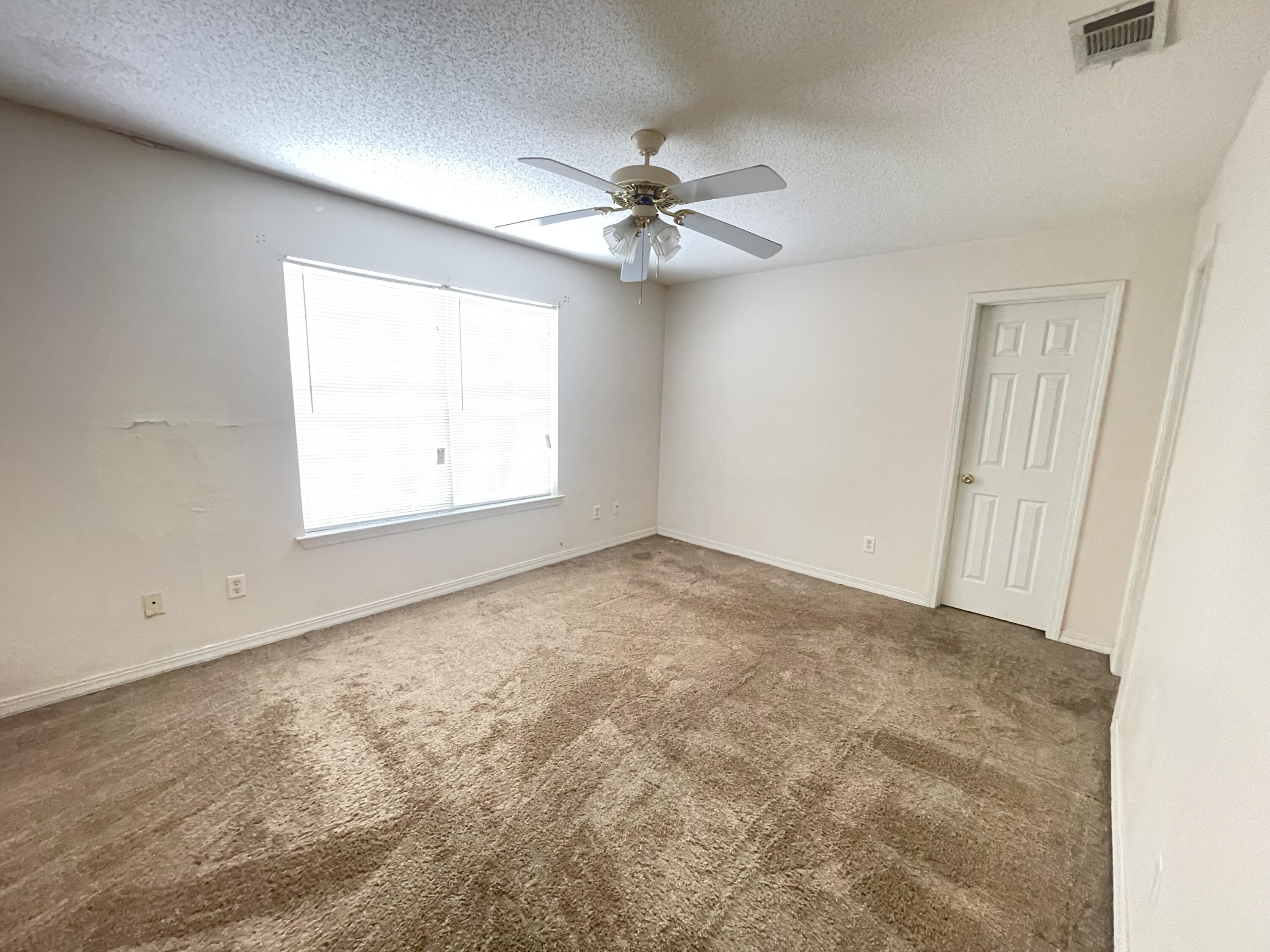 ADASHAN GARDYNS - Residential Lease