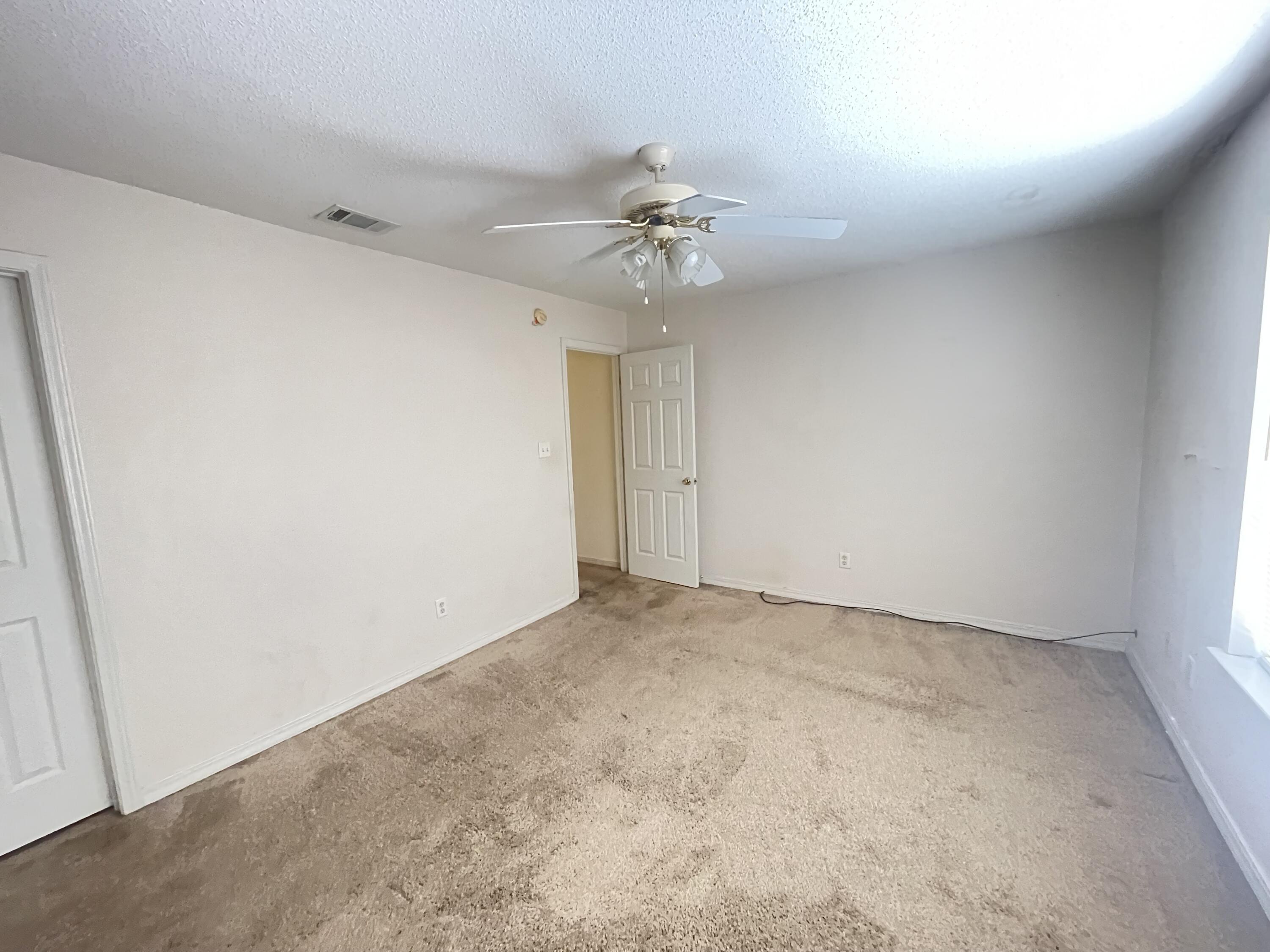 ADASHAN GARDYNS - Residential Lease