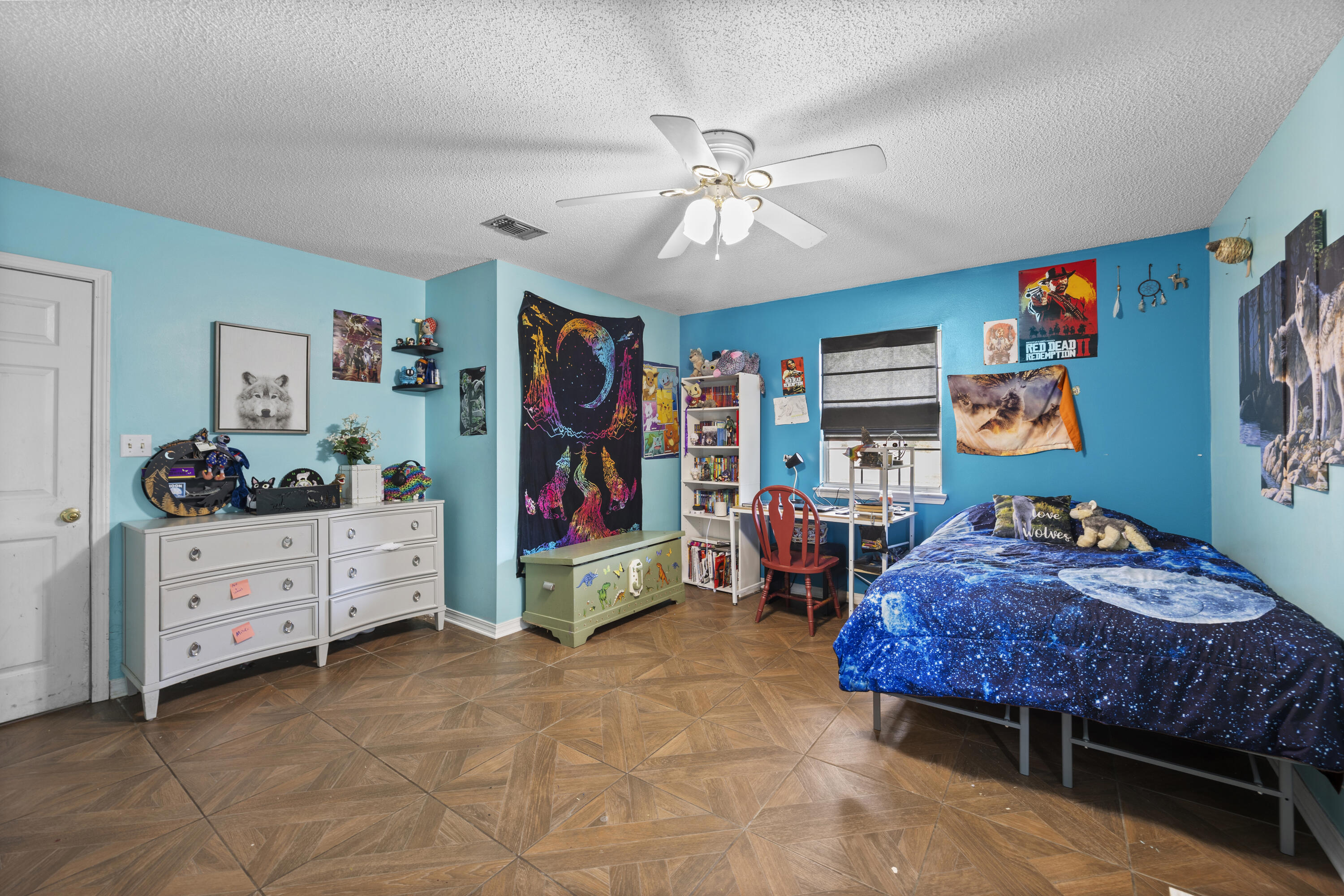 SANDALWOOD - Residential