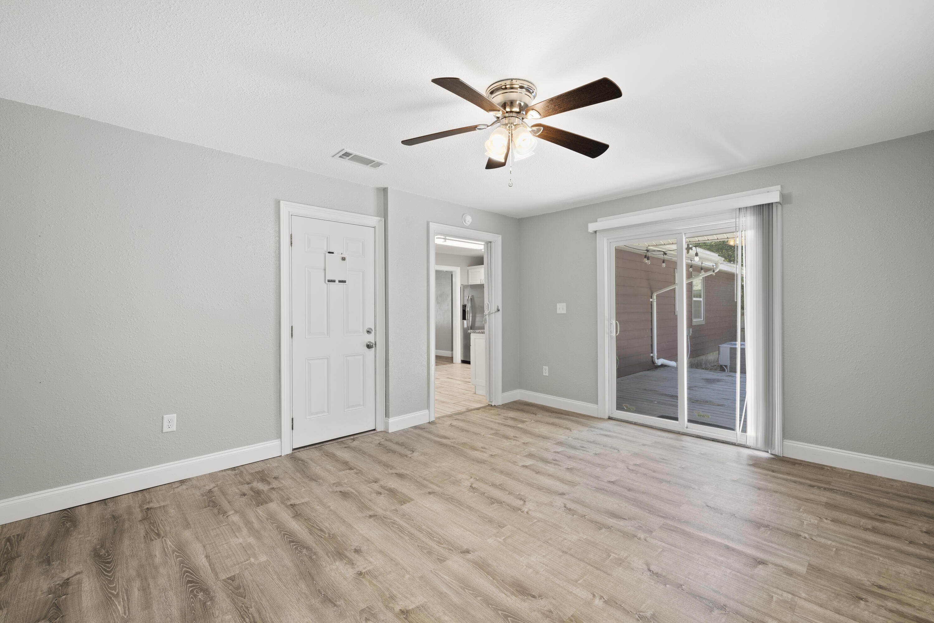 EDGEWATER VILLAGE NORTH - Residential Lease