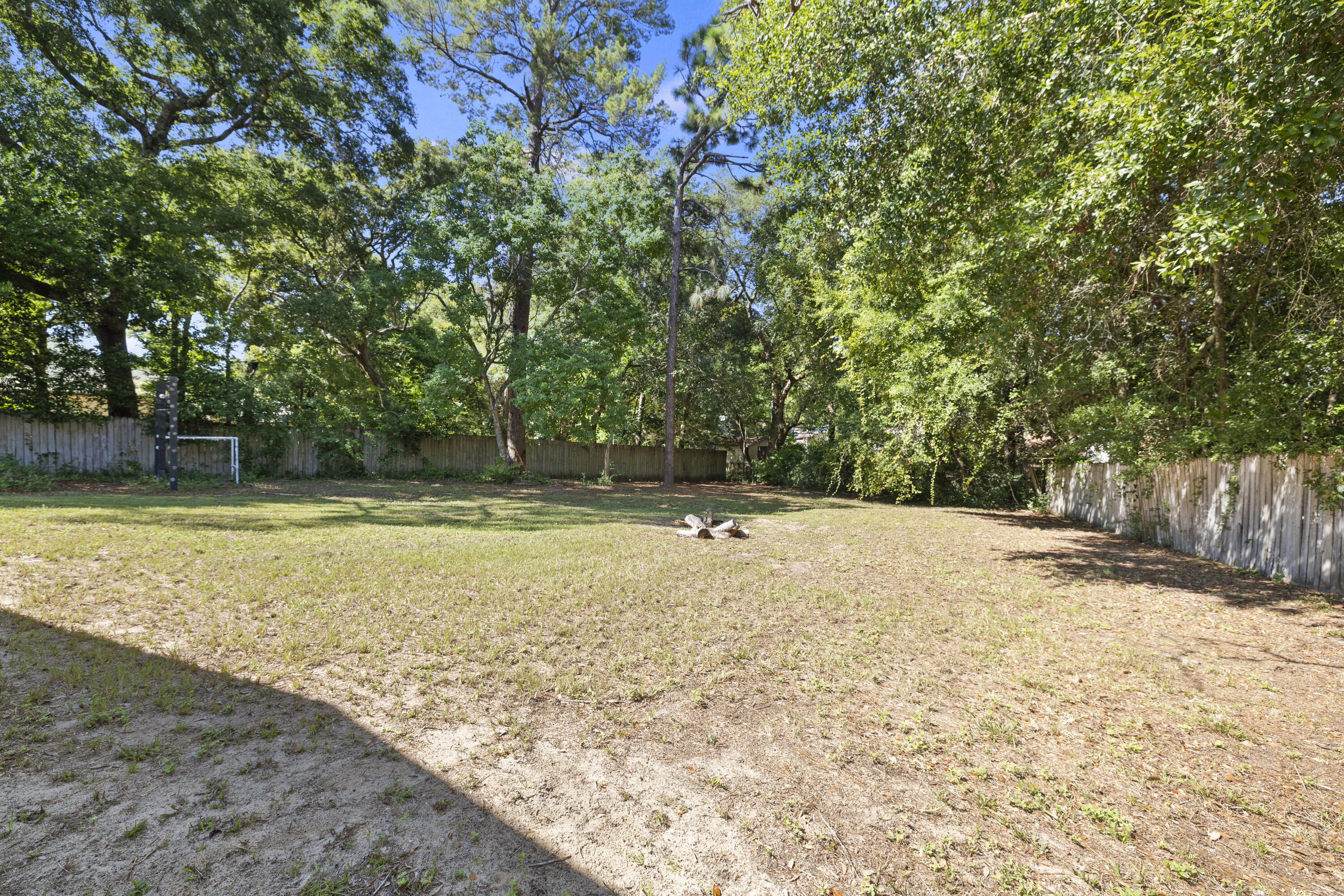 EDGEWATER VILLAGE NORTH - Residential Lease