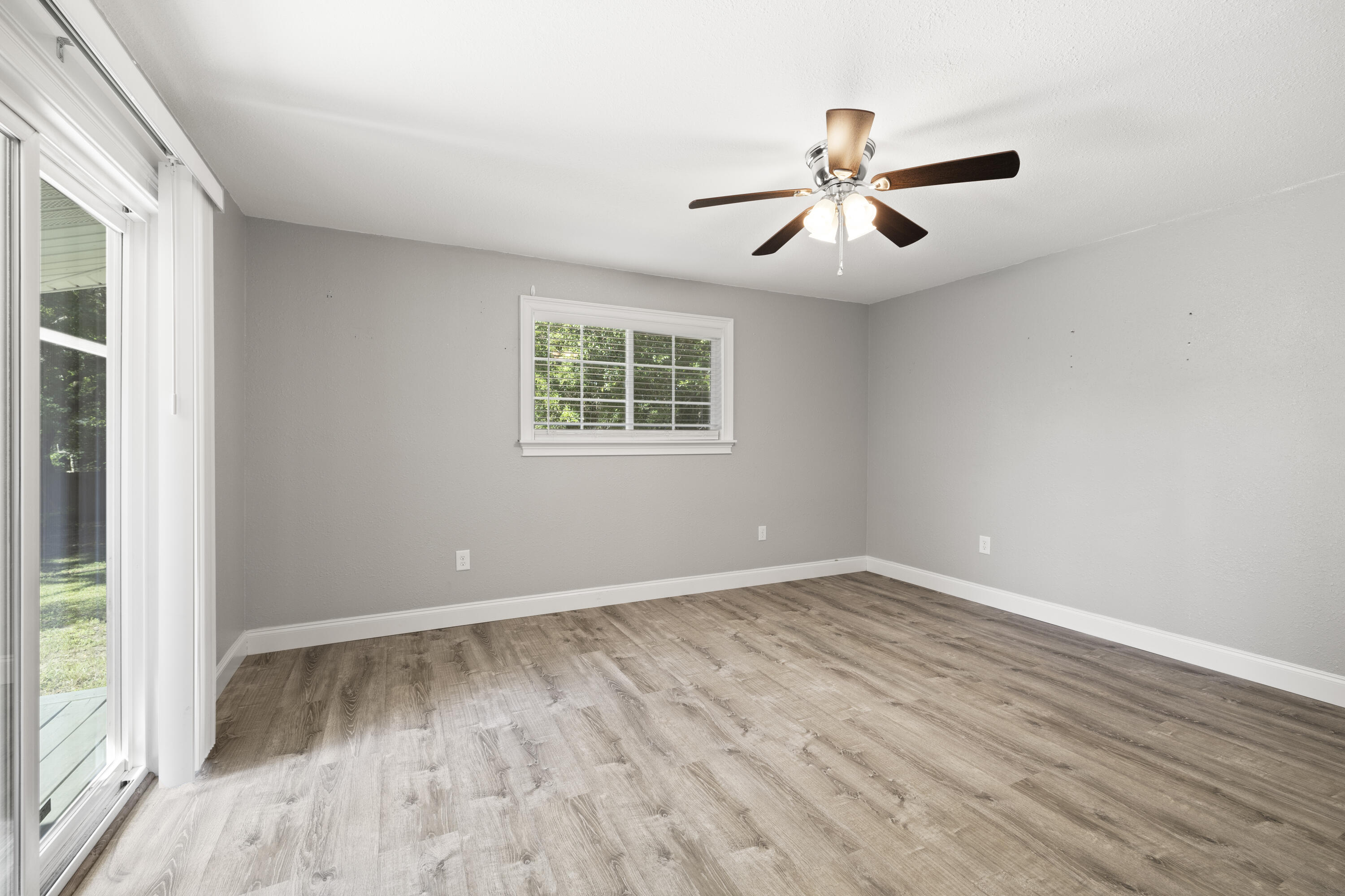 EDGEWATER VILLAGE NORTH - Residential Lease