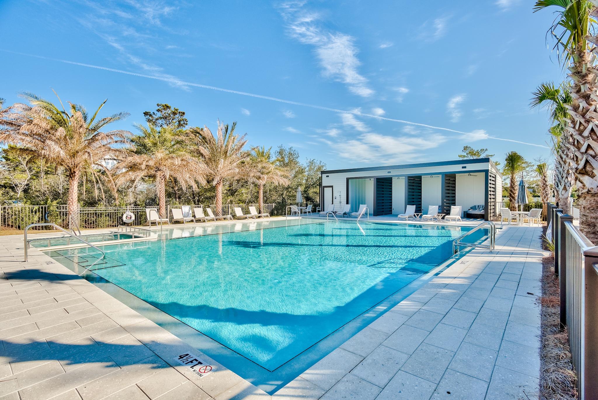 CREST DELEVLOPMENT - Residential