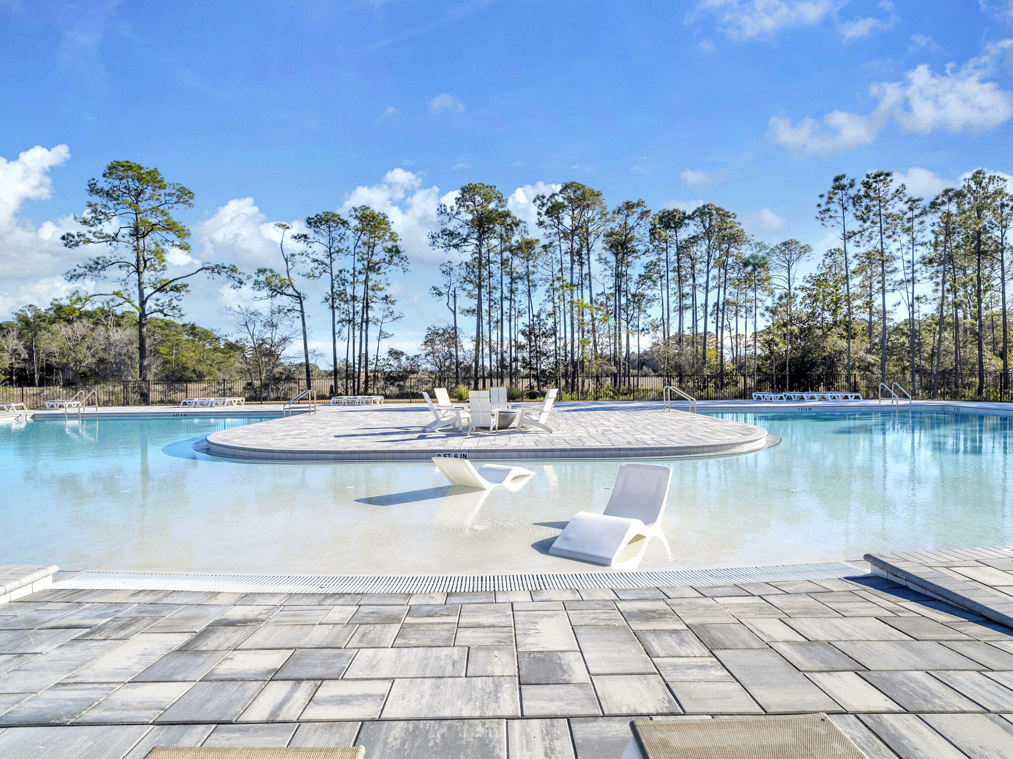 HAMMOCK BAY - MILL COTTAGES - Residential
