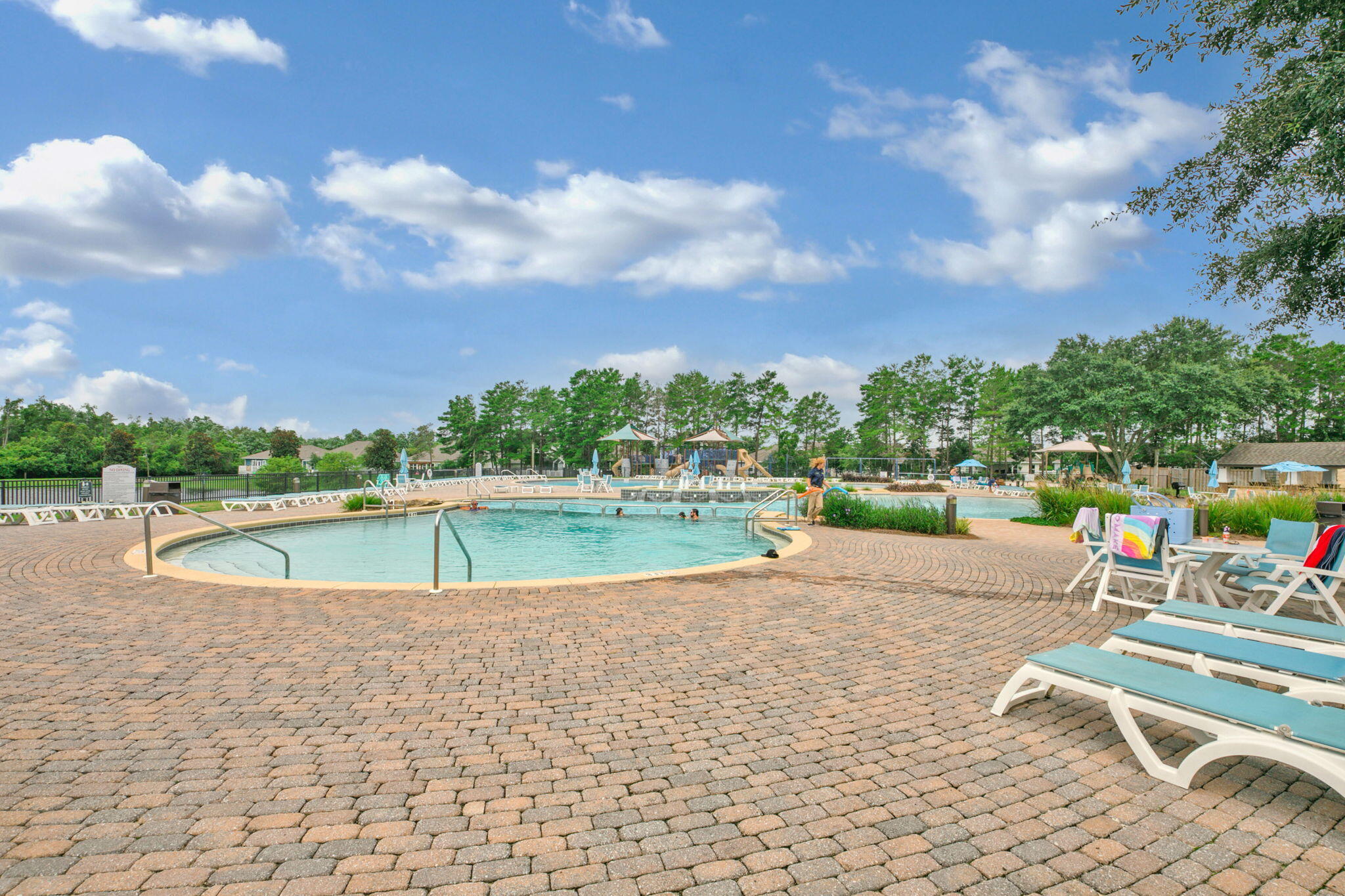 HAMMOCK BAY - MILL COTTAGES - Residential