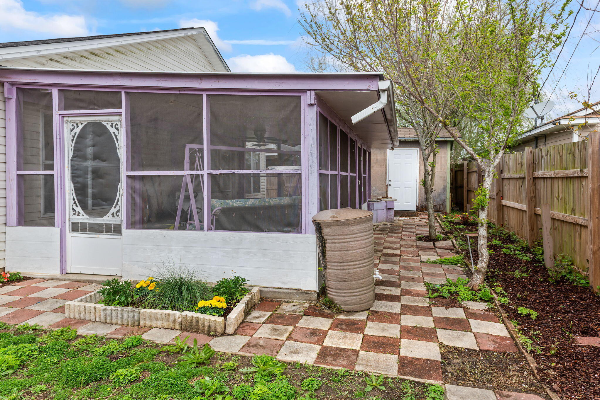 MAPLE OAKS - Residential