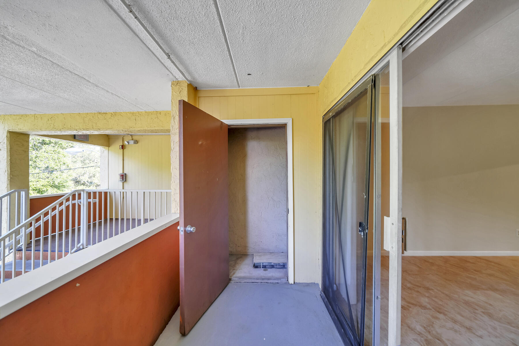 CEDARS CONDO - Residential