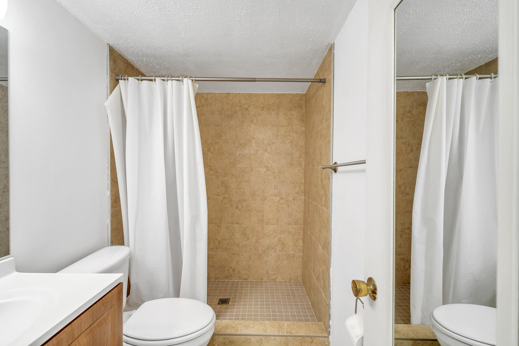 CEDARS CONDO - Residential