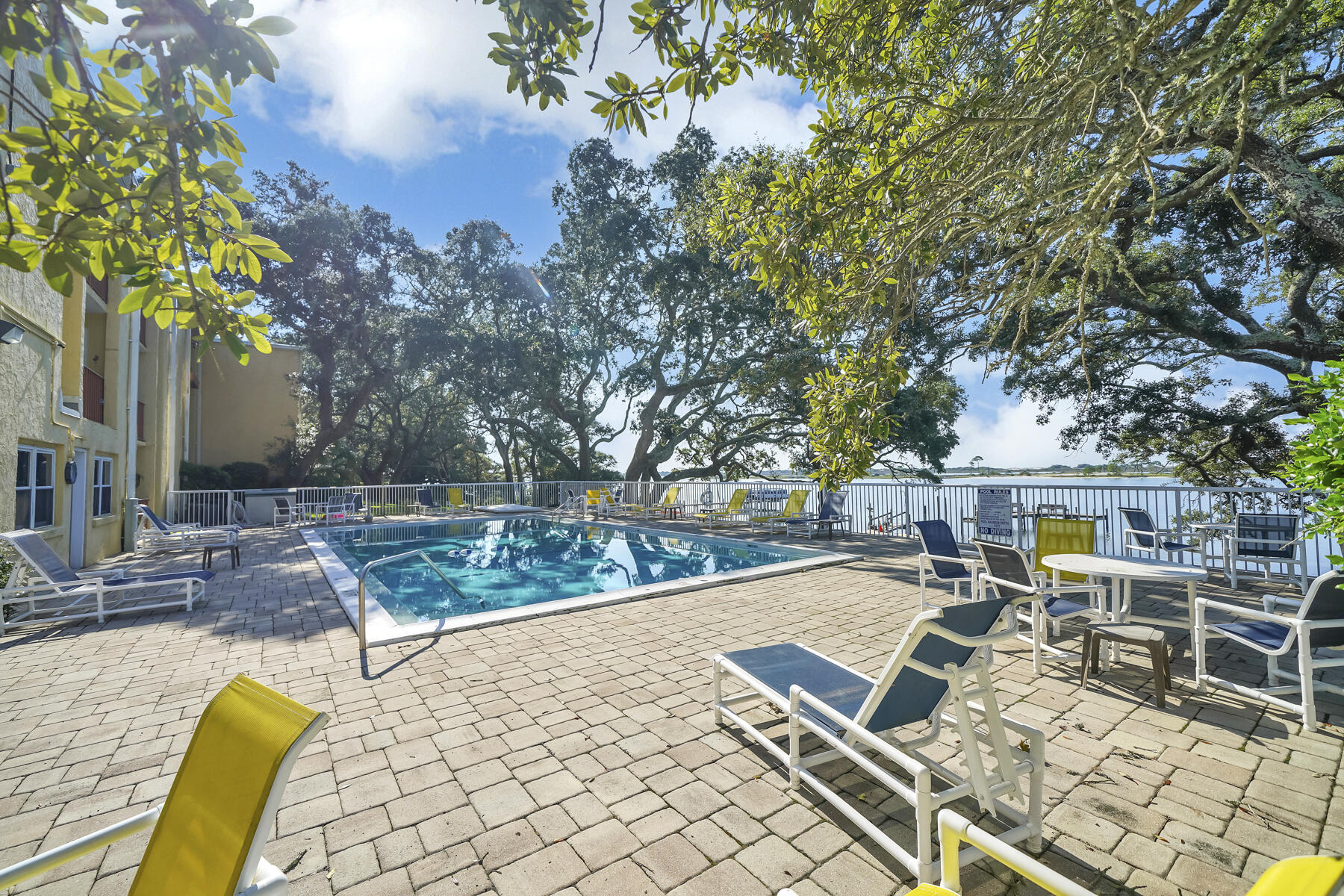 CEDARS CONDO - Residential