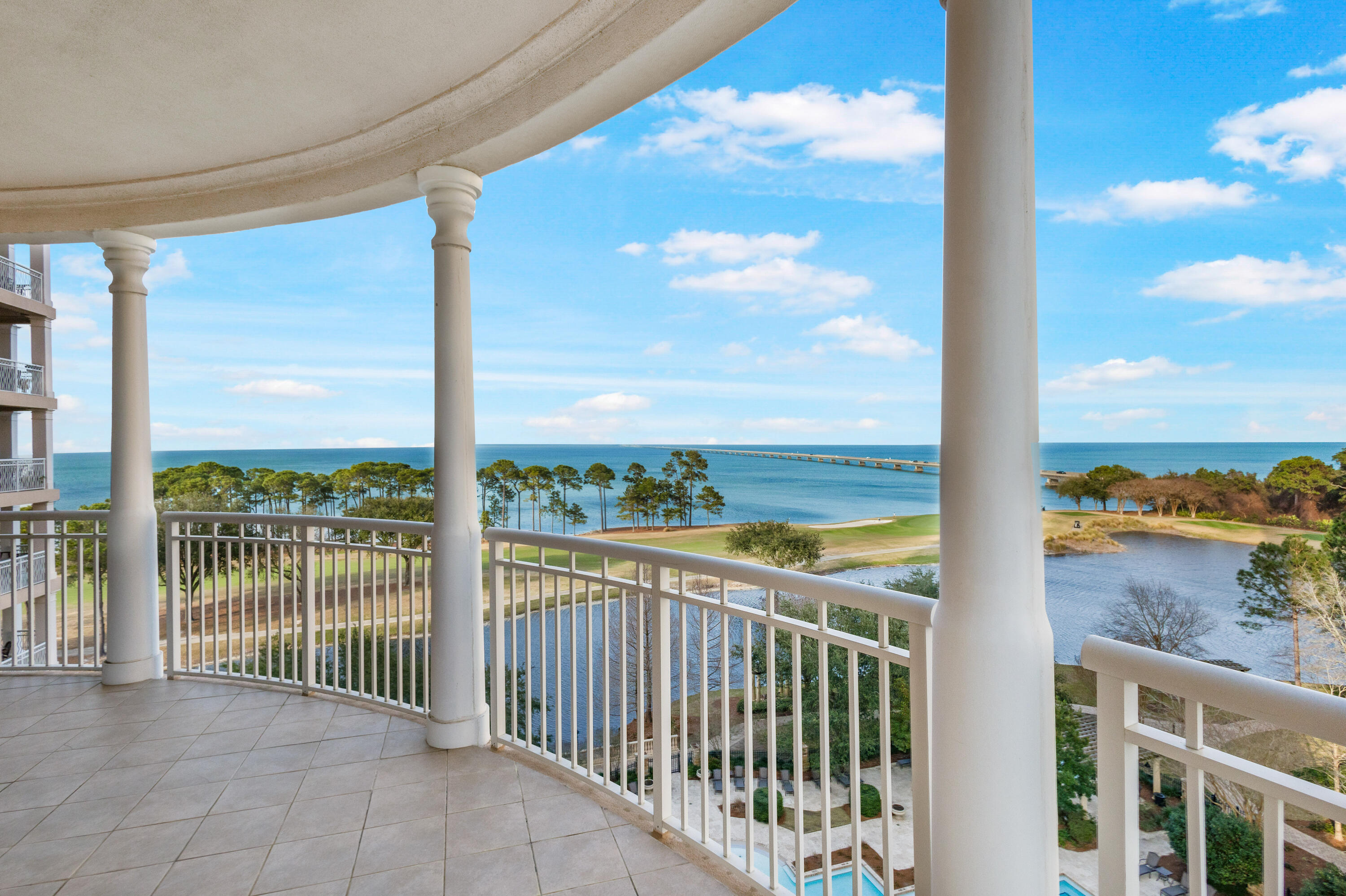ONE WATER PLACE AT KELLY PLANTATION - Residential
