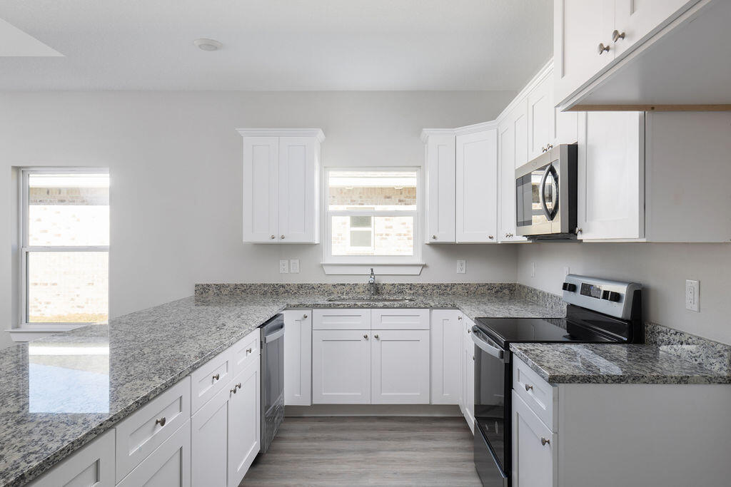 WILDWOOD LAKES - Residential