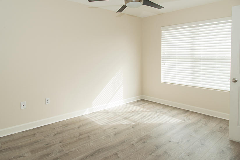 PELICAN PLACE T/H WEST - Residential Lease