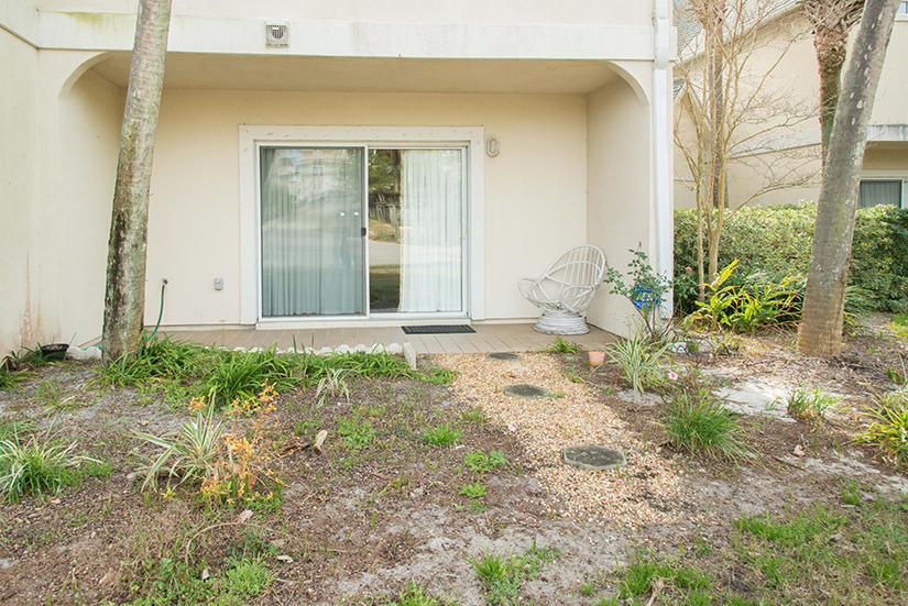 PELICAN PLACE T/H WEST - Residential Lease