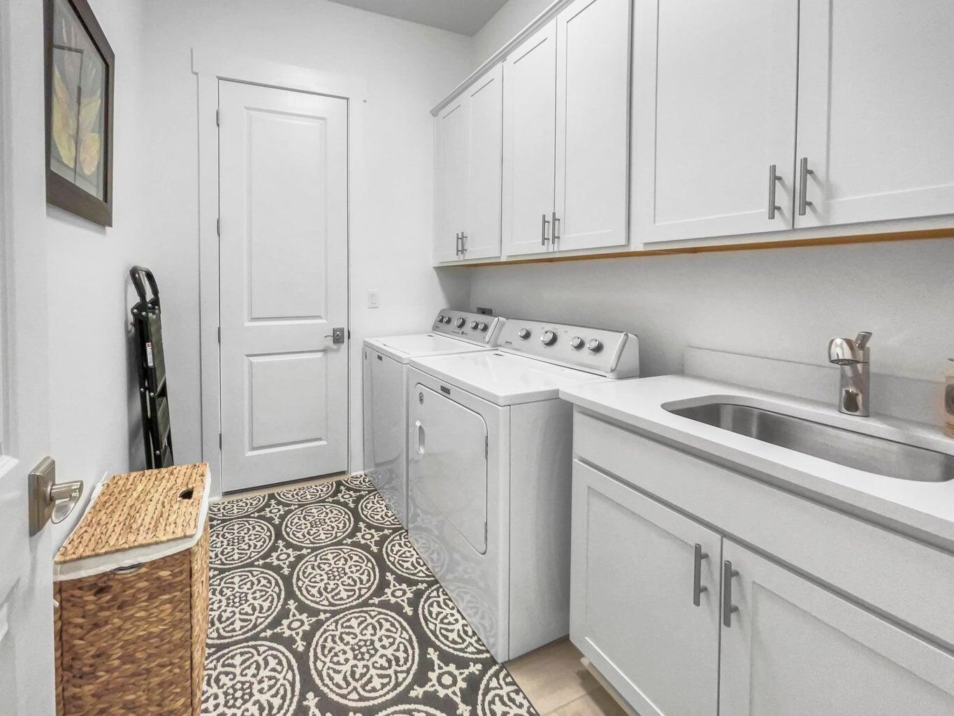 NATURE WALK - Residential Lease